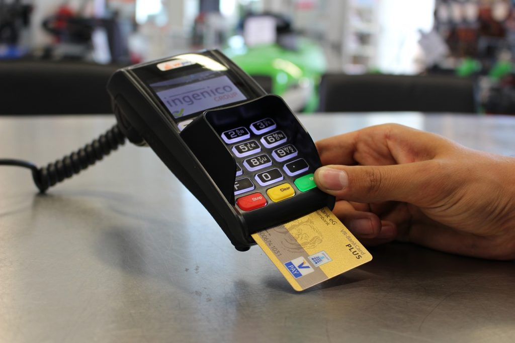credit card machine making a transaction